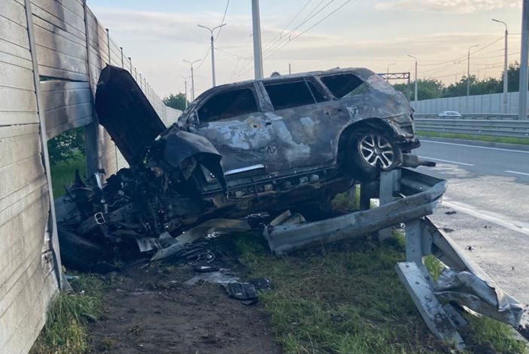 У Сімферополі вибухнув автомобіль з чиновниками-колаборантами із Запоріжжя