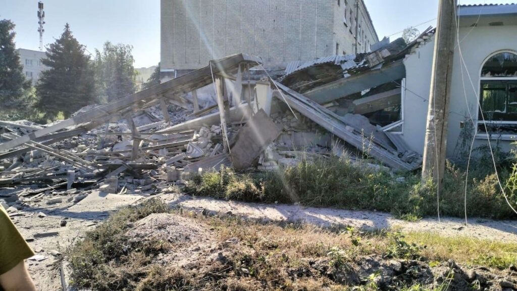 Окупанти заявили, що по Кремінній нібито було завдано два ракетні удари