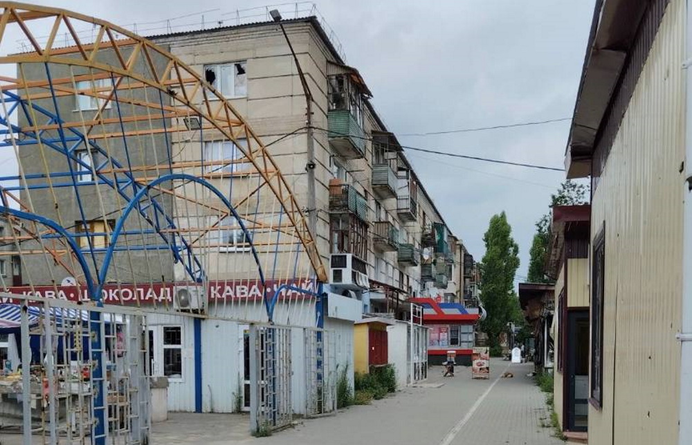 Окупанти ізолюють Рубіжне. З міста будуть випускати лише за перепустками