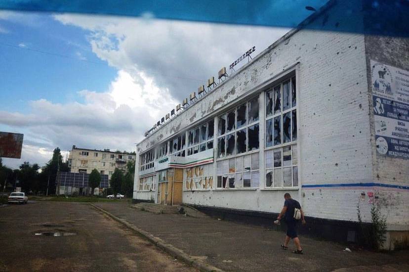 Ознак відновлення міста немає. Жінка пожила в Рубіжному декілька тижнів та розповіла про бюрократію та безнадію