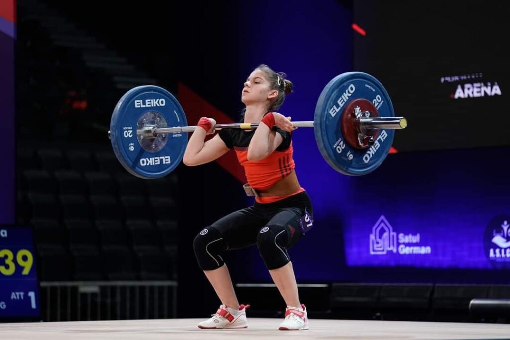 Важкоатлетка з Луганщини стала володаркою трьох срібних медалей чемпіонату Європи серед дівчат