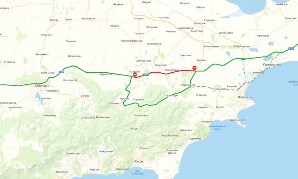 Опубліковано фотографії вибухів на Старокримському полігоні. З навколишніх сіл оголошено евакуацію