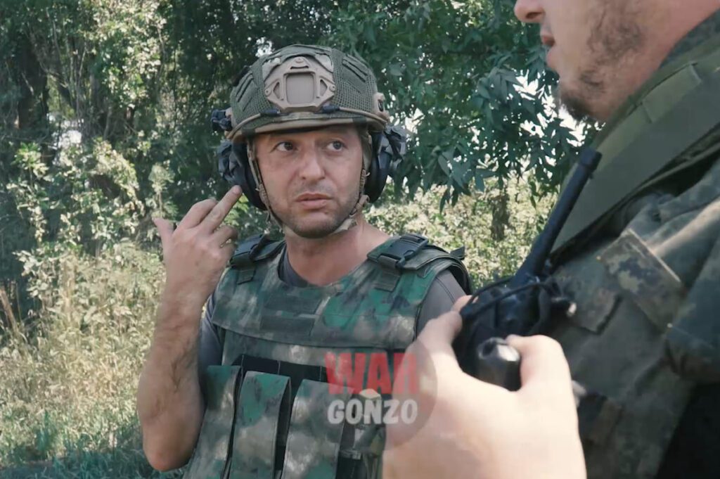 Лідер гурту “Звери” відвідав бойовиків “ДНР” та заспівав їм пісні. Він кілька років жив у Маріуполі та засудив вторгнення РФ в Україну