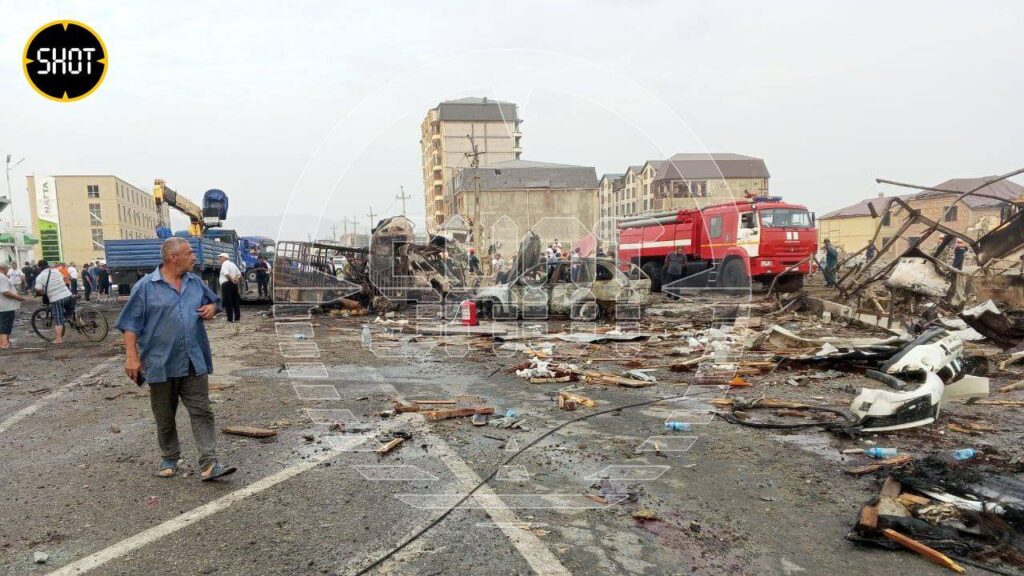 В Махачкалі показали наслідки вибуху на автозаправці