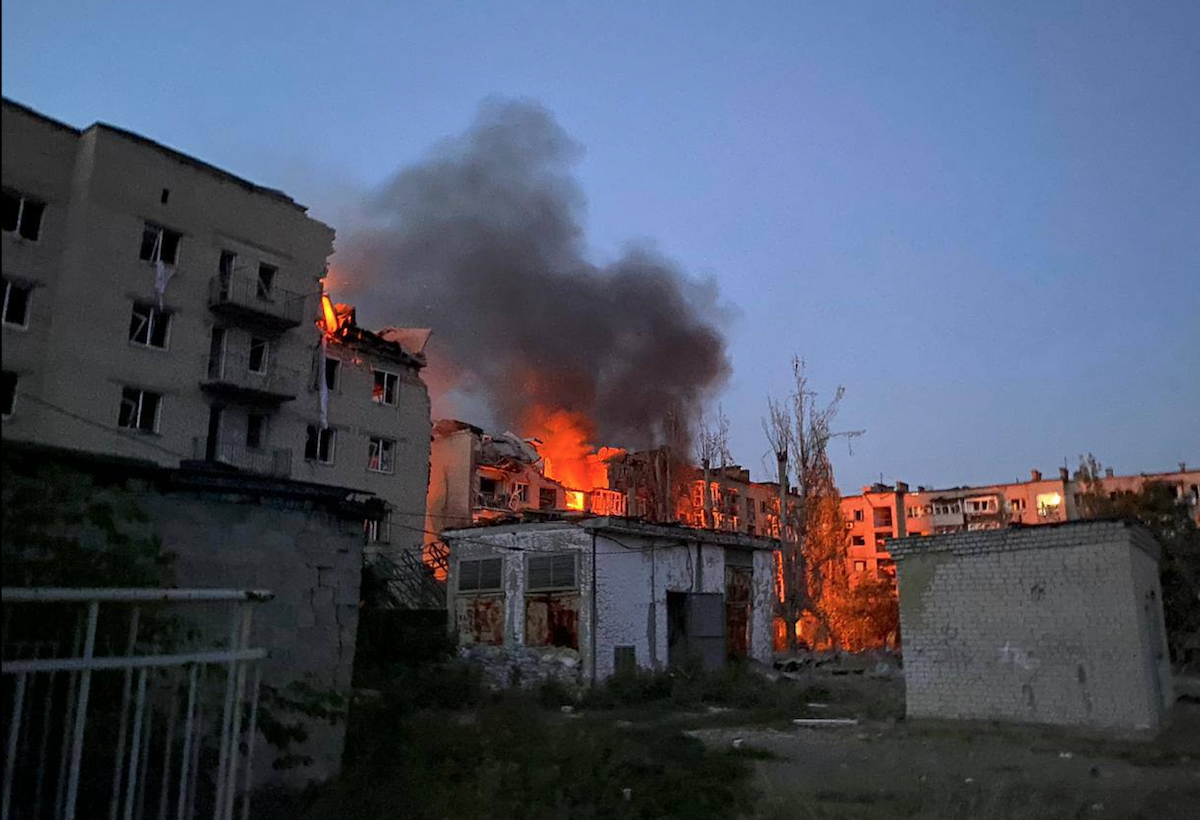 П’ятеро людей загинули та понад 30 дістали поранення в Покровську Донецької області. Опубліковано фото руйнувань