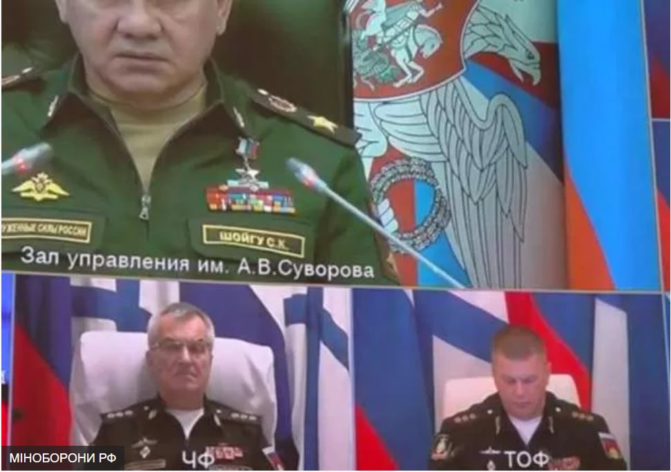 Міноборони РФ показало відео з нібито живим командувачем. Соколов не рухається і не говорить