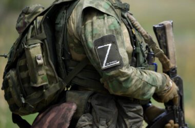 Росіяни змогли затягнути в Покровськ не одну сотню піхотинців і просочування триває, — DeepState