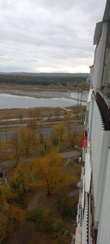 Жителі Сєвєродонецька показали, як пересихає озеро