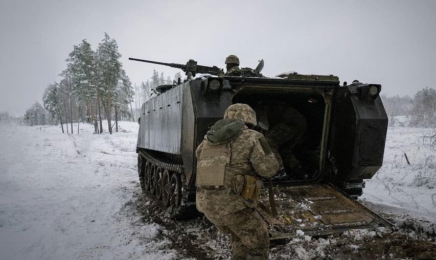 Росіяни штурмують територію Авдіївського коксохімічного заводу