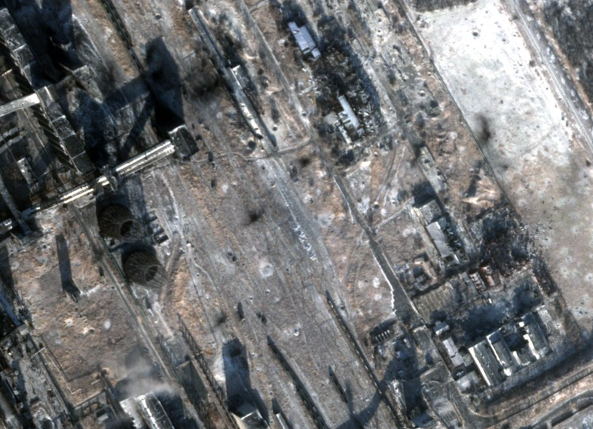 Опубліковано супутниковий знімок зруйнованого Авдіївського коксохімічного заводу