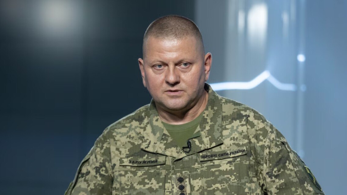 Залужний припустив, що ЗСУ втратять Авдіївку і закликав не робити з цього “шоу або скорботу”