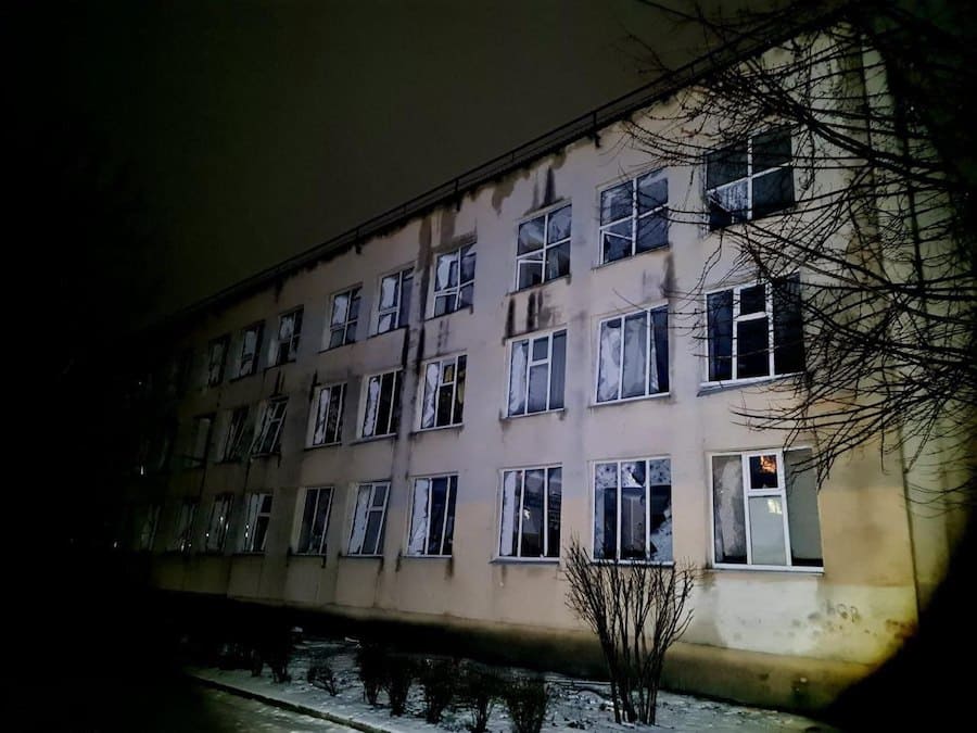 Мирноград на Донеччині знову зазнав ракетної атаки росіян. Опубліковано фотографії наслідків