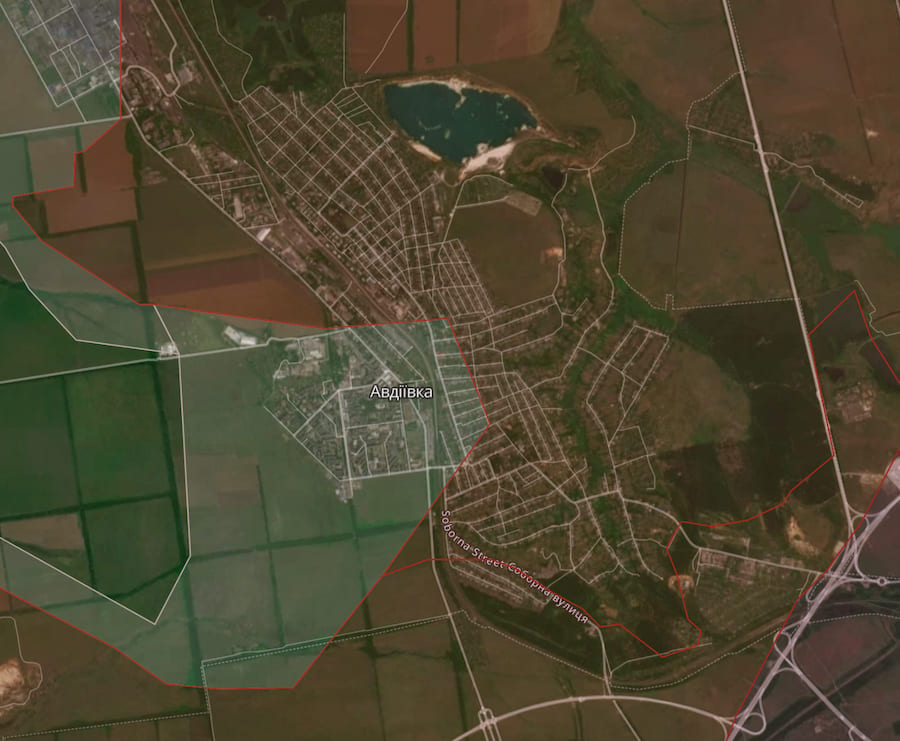 Місто “червоне”, а АКХЗ у “сірій зоні”. OSINT-аналітики на мапі показали зміну ситуації в Авдіївці