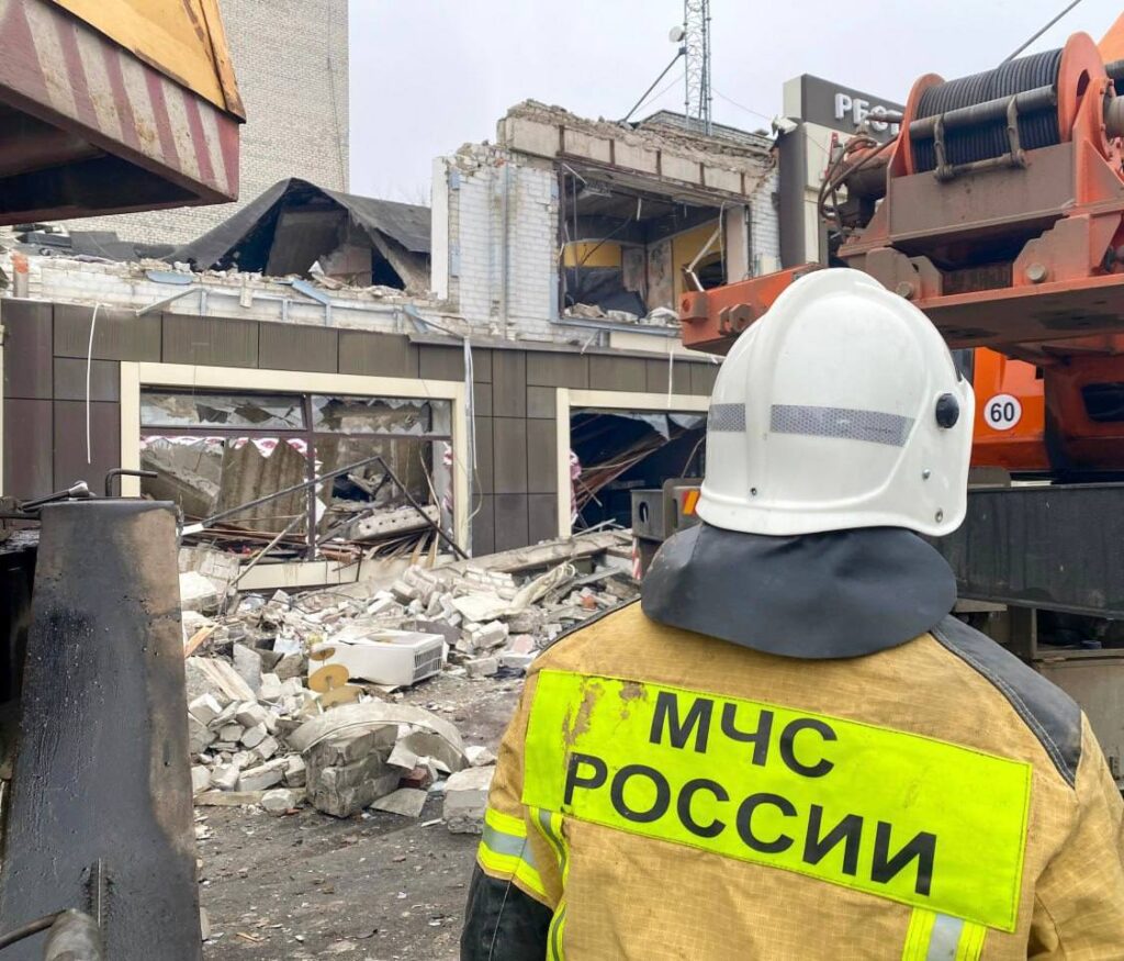 У Лисичанську під обстріл потрапив ресторан. Є постраждалі та загиблі