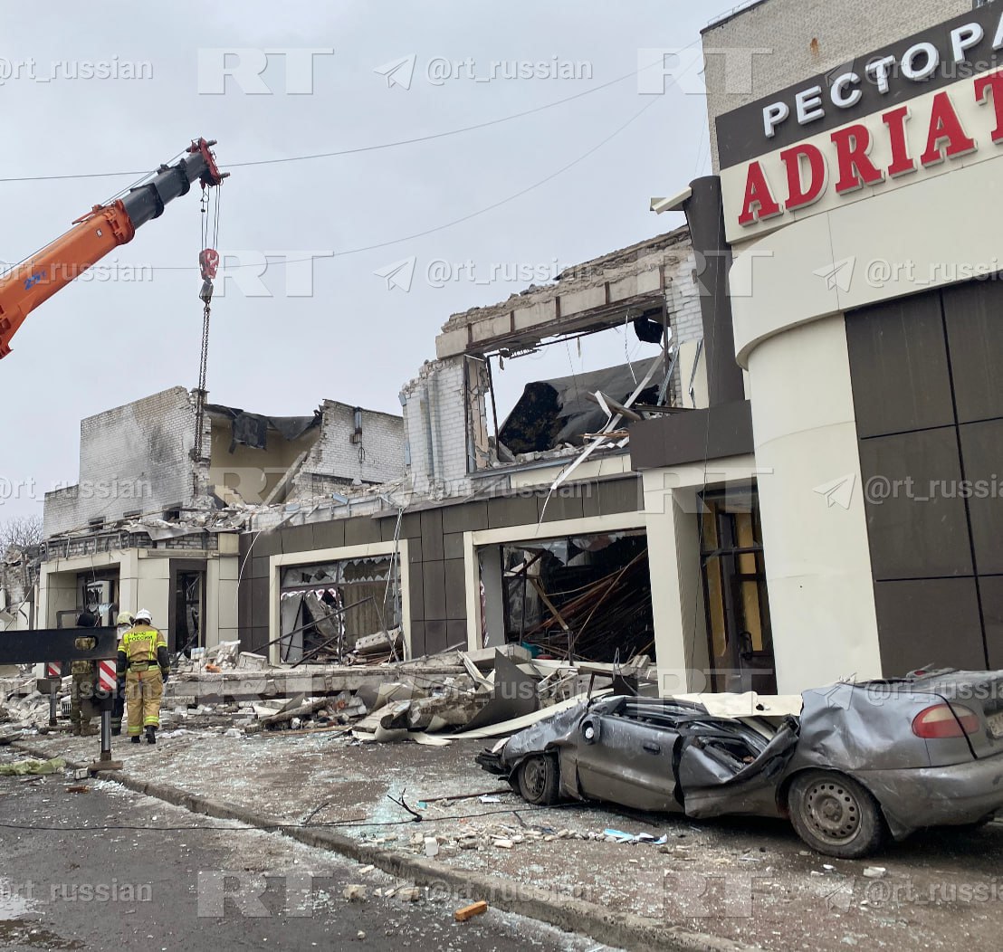 Окупанти заявили про майже 30 загиблих унаслідок вибуху в ресторані Лисичанська