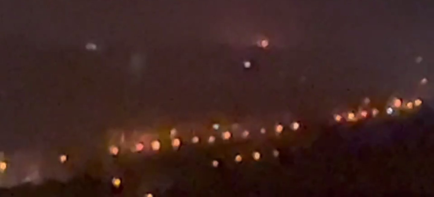 Вночі у Донецьку була масштабна пожежа: горіла підстанція і зникло світло