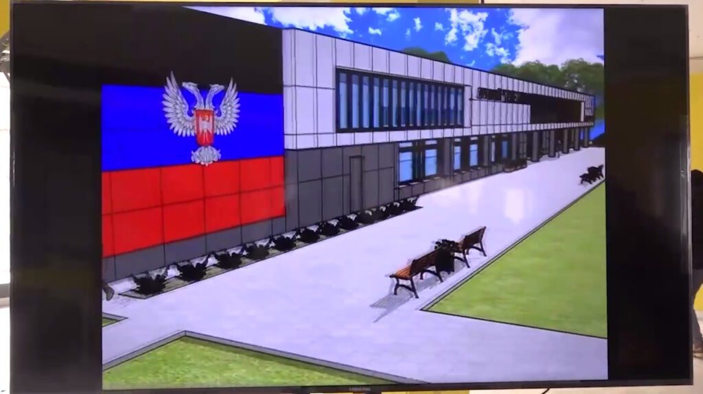 Окупанти в Маріуполі показали майбутній “музей визволення міста”