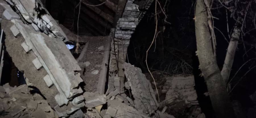 Окупанти звинуватили ЗСУ в атаці села на Луганщині та показали фото зруйнованого будинку