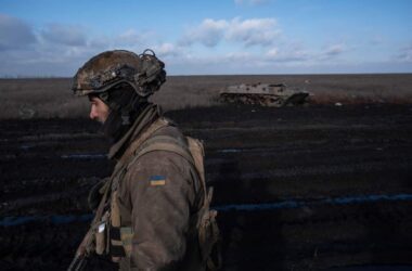 Європа запропонувала Україні повоювати ще півтора-два роки, пообіцявши надати на це гроші, &mdash; ЗМІ