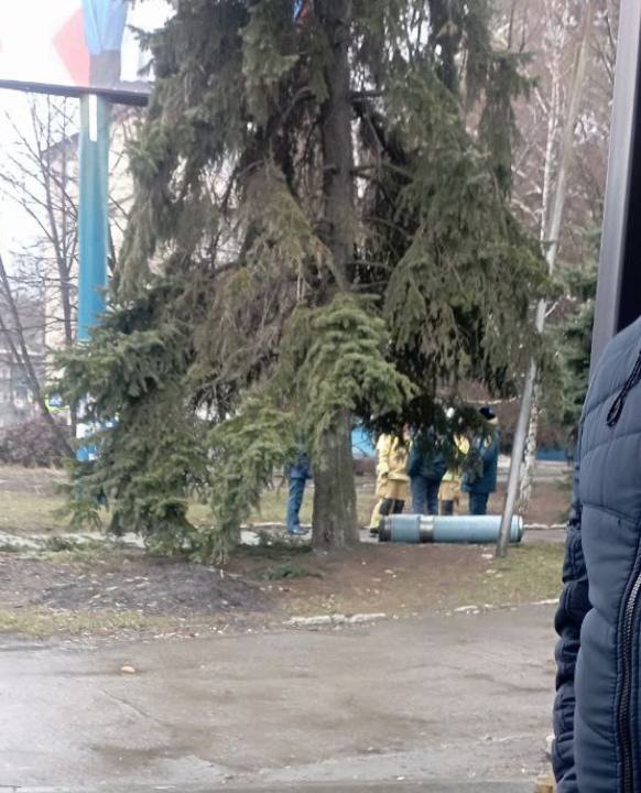 Росіяни впустили авіабомбу на окупований Торез