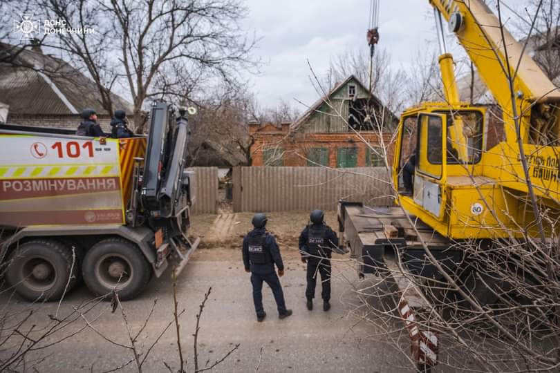 У Костянтинівці на горищі будинку знайшли аіабомбу. Окупанти скинули її з літака, проте вона не розірвалася