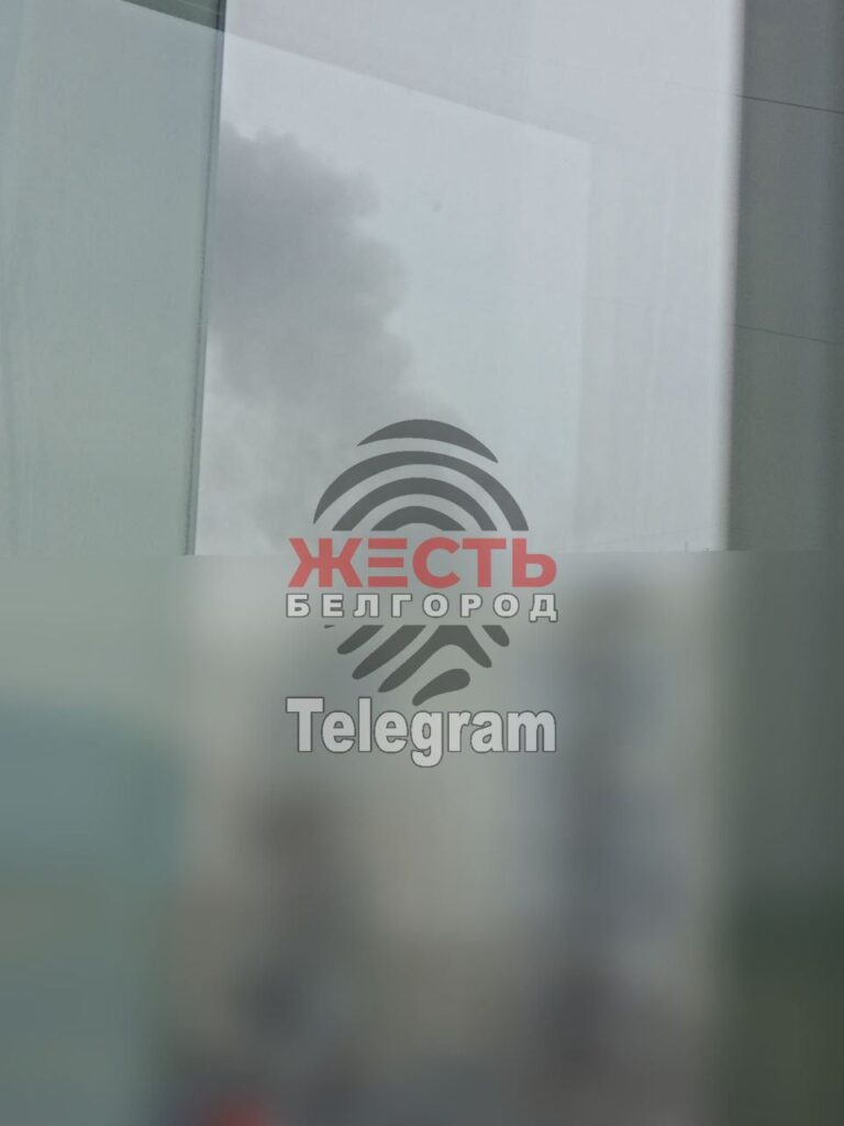 У російському Бєлгороді працює ППО та горять автомобілі. Опубліковане відео