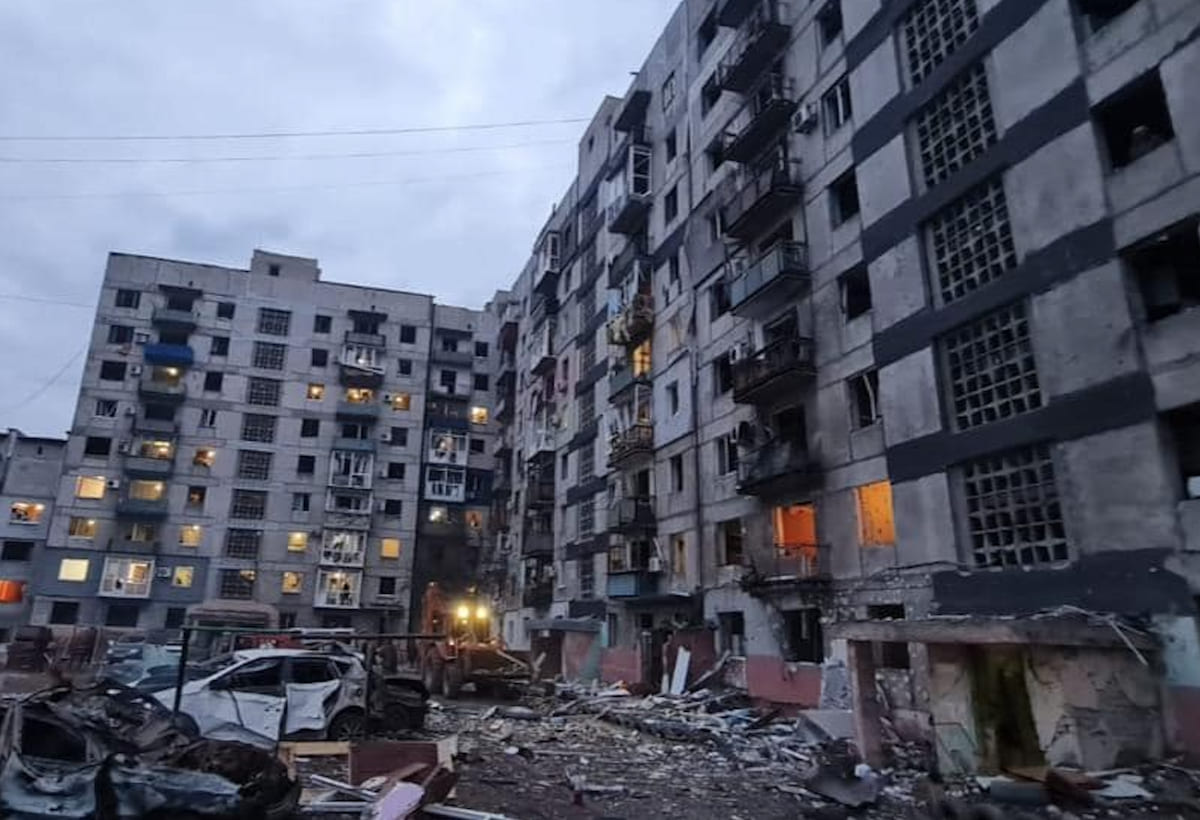 На Донеччині росіяни за добу обстріляли 11 населених пунктів. Жертвами ударів стали 15 осіб