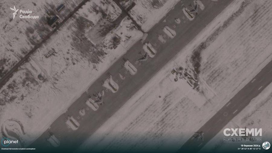 Вночі безпілотники атакували російську авіабазу в Енгельсі, за день до цього там перебувало понад 10 літаків