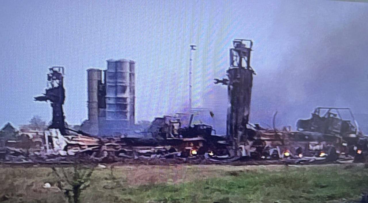 З’явилися фотографії знищеного ЗРК С-400 у Джанкої