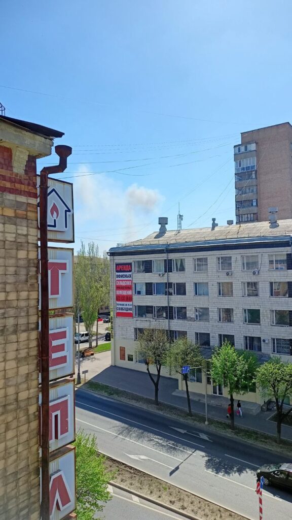 Вибухи у Луганську. Повідомляють про приліт по заводу, який РФ використовує як військову базу