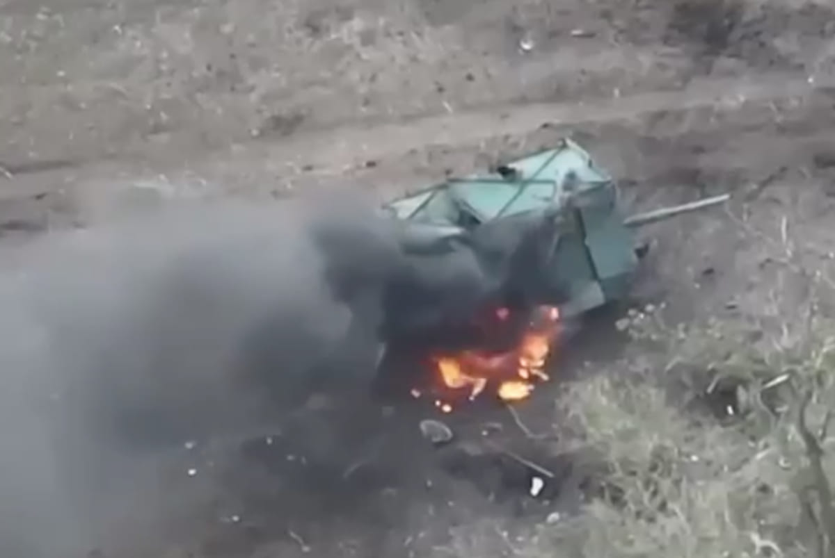 Українські військові знищили &#8220;танк-сарай&#8221; росіян на Луганщині. Опубліковано відео