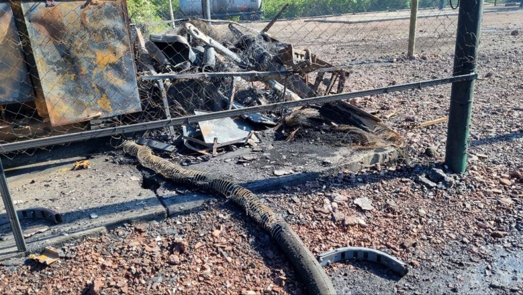 Під час атаки на склад з ПММ у Довжанську постраждали восьмеро людей