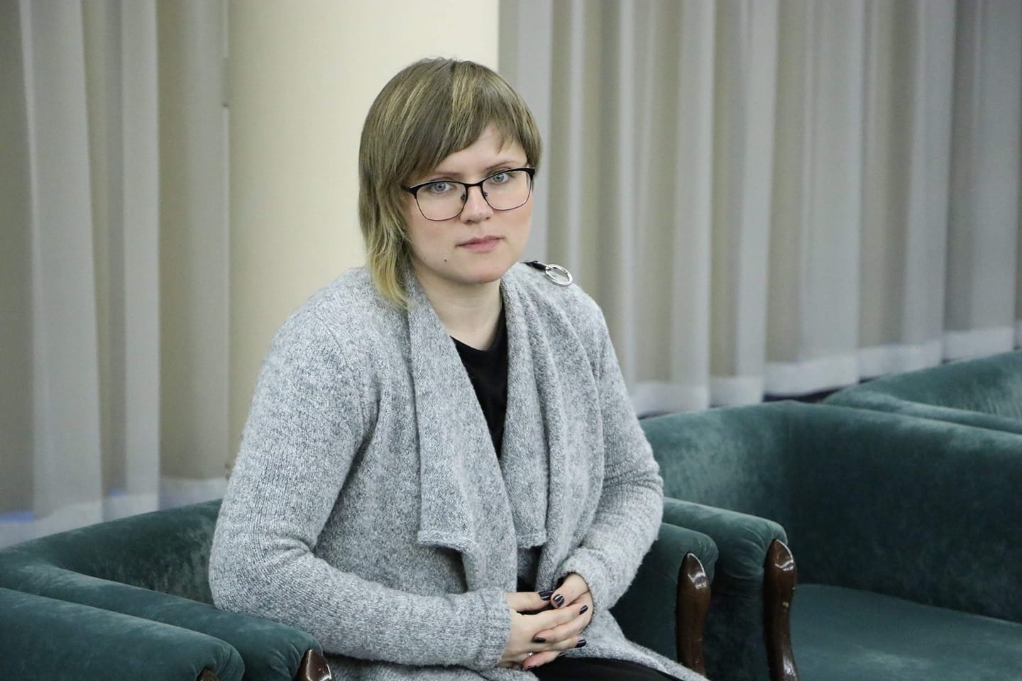 Зеленського закликають накласти вето на закон, який дозволяє звільняти родичів переселенців