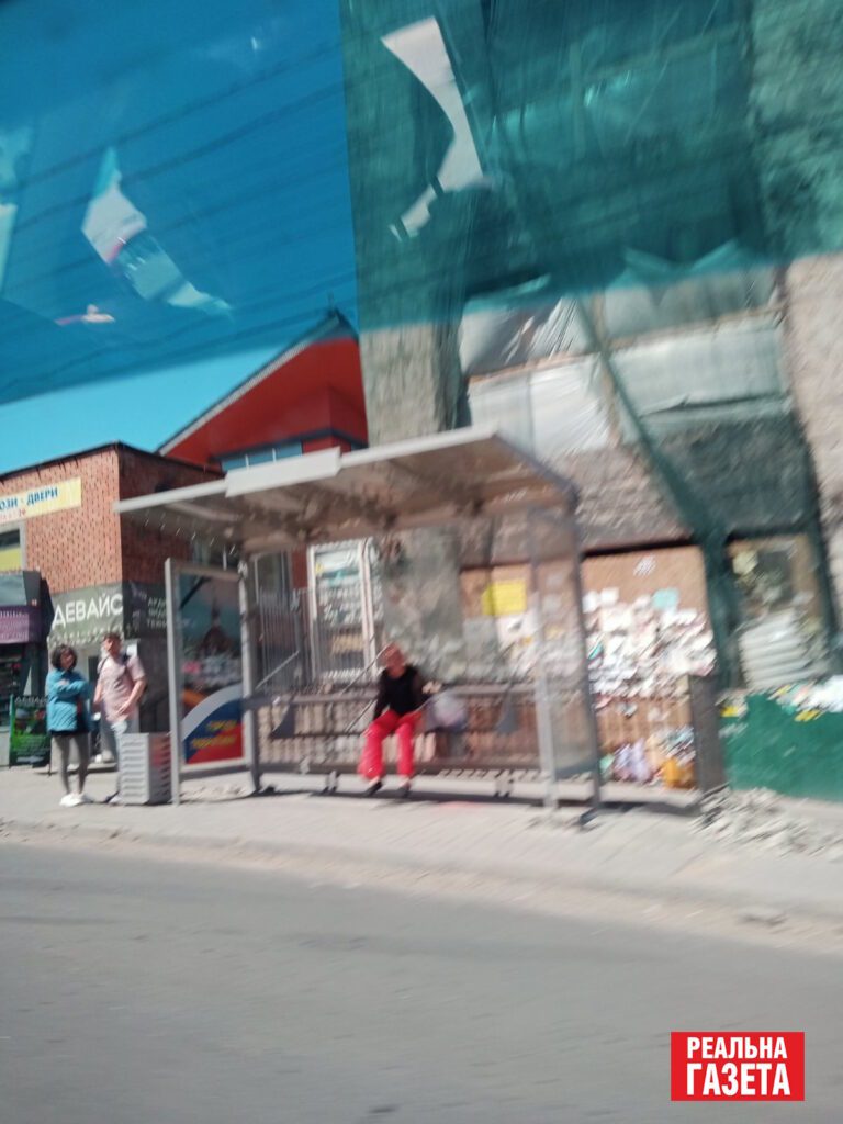 Жителі Маріуполя показали, як зараз виглядає місто. Фоторепортаж