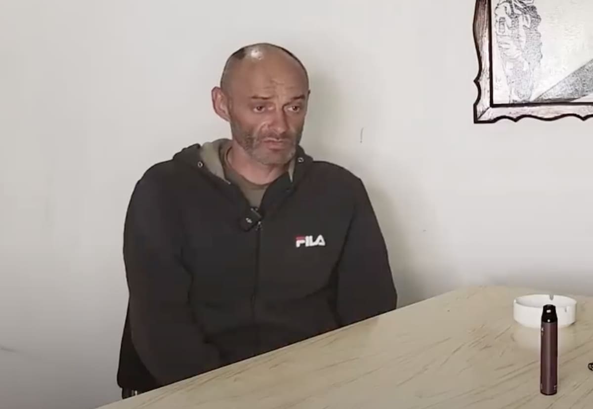 Російського військового, який повернувся з полону, заарештували за спілкування з українським журналістом