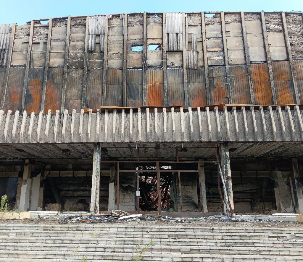 З’явилися нові фотографії Сєвєродонецького льодового палацу спорту
