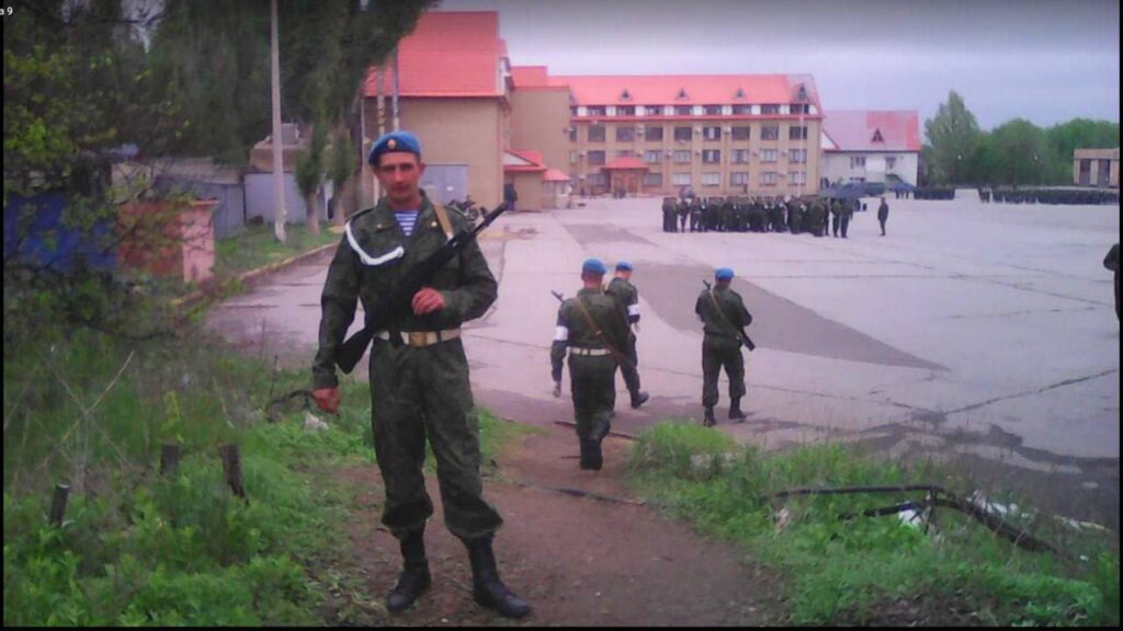 Наслідки вибухів у Луганську. OSINT-аналітики з’ясували, куди прилетіло