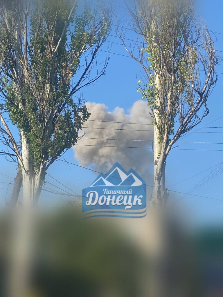 В окупованому Донецьку почалися вибухи на складі з боєприпасами. Опубліковано відео 