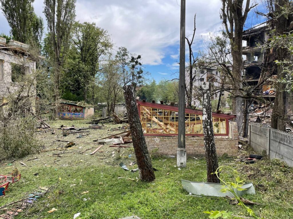 Влучання у п’ятиповерхівку в Києві. Опубліковано фотографії руйнувань