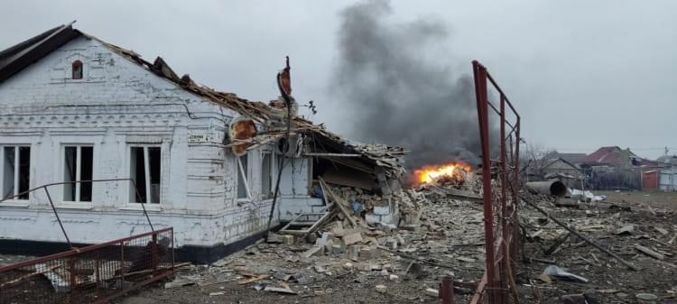 “Рятували людей, яких розстрілювали з гвинтокрила”: історія волонтера з Маріуполя Костянтина Бінковського