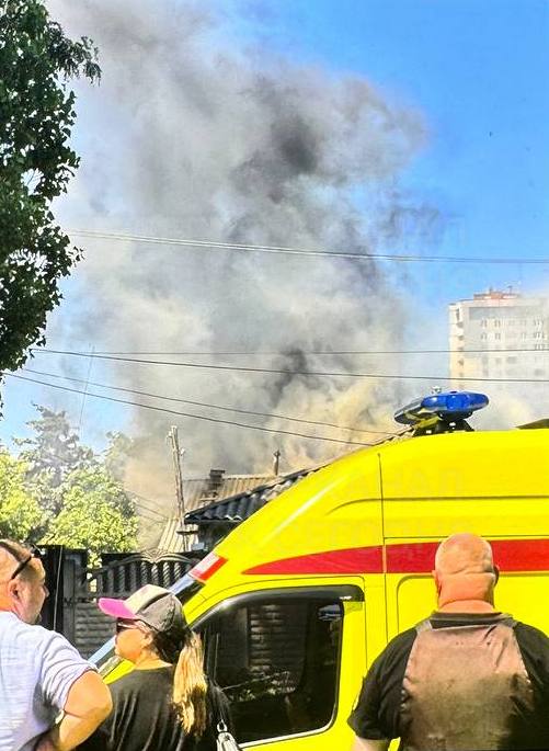 У центрі Луганська сталася пожежа. Опубліковане відео