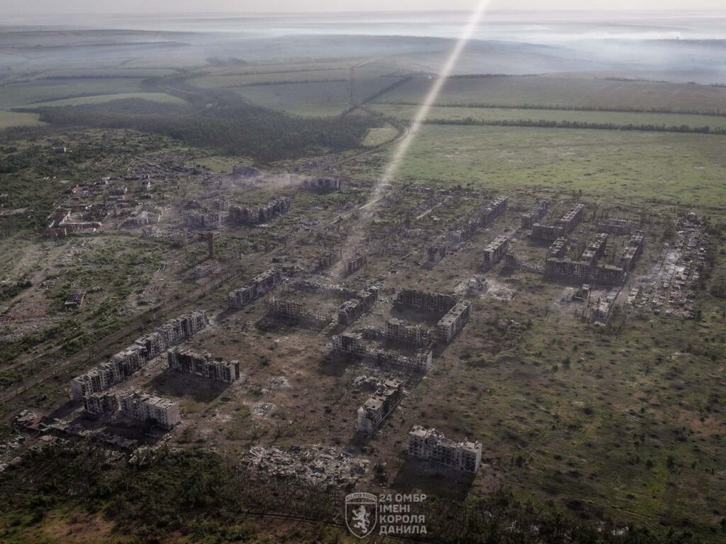 Випалені руїни. Фотографи показали, на що Росія перетворила Часів Яр