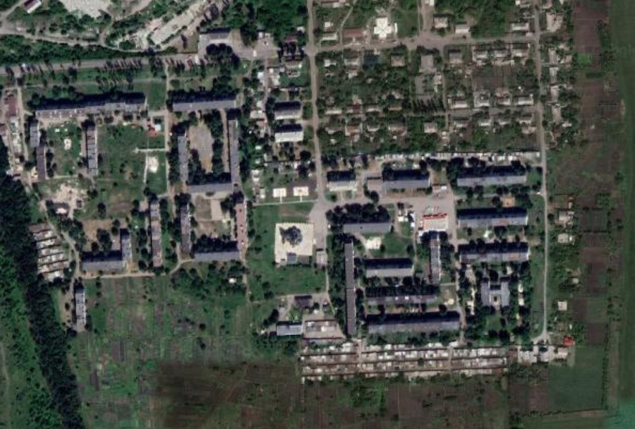 Росіяни повністю знищили мікрорайон “Канал” у Часовому Яру. Опубліковано супутниковий знімок