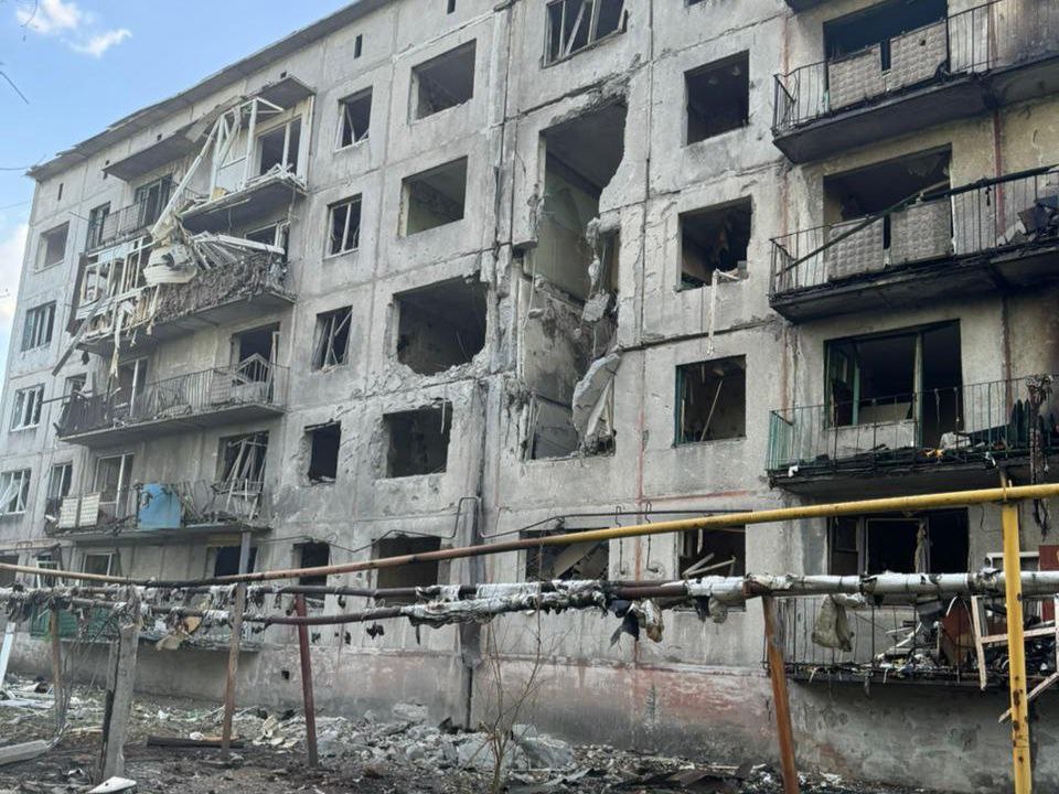 У Донецькій області загинули троє мирних жителів через обстріл росіян. Серед загиблих дитина