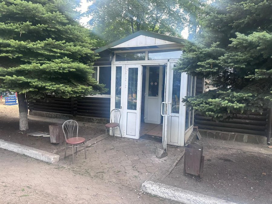 Окупанти з “Ураганів” обстріляли Новогродівку на Донеччині. Поранення дістали 8 осіб