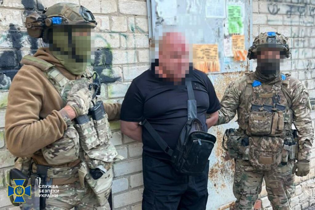 На Донеччині заарештували злочинців, які тероризували мешканців регіону. Фото затримання