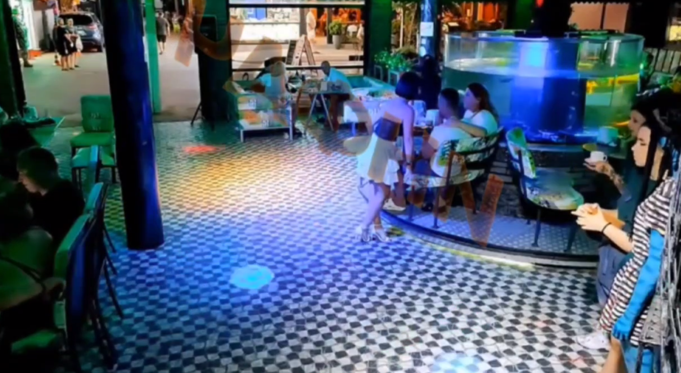 У Краснодарі дружина військового жбурнула пляшкою у пару з окупованої Донеччини та розбила акваріум