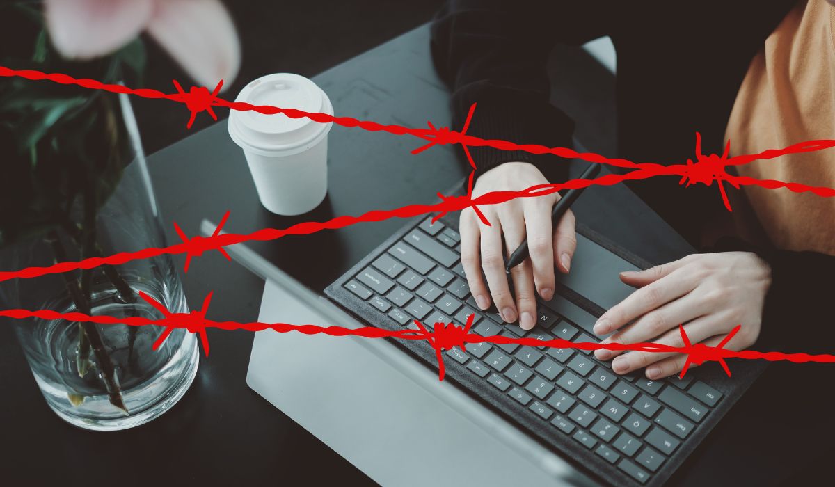 Окупанти у Луганську збираються судити жінку за пости в соцмережах з &#8220;закликами до терактів&#8221;