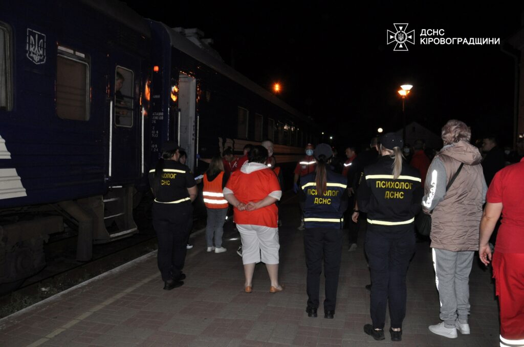 До Кіровоградської області евакуювали ще 140 мешканців прифронтової Донеччини