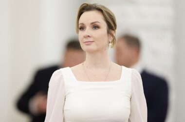 Уповноважена РФ з прав дитини Львова-Бєлова зізналася, що викрала з Маріуполя хлопця-сироту, який не хотів жити в Росії